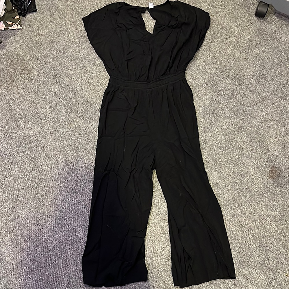 Size: medium Brand: old navy Condition: very good barely worn
